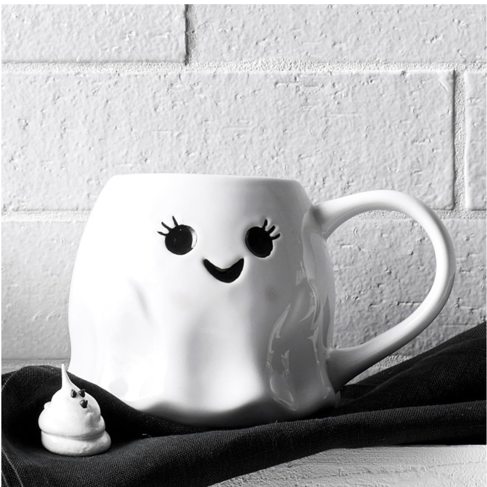 ✨ HP ✨ NWT Adorable White “Happy Ghost” Mug - Williams Sonoma